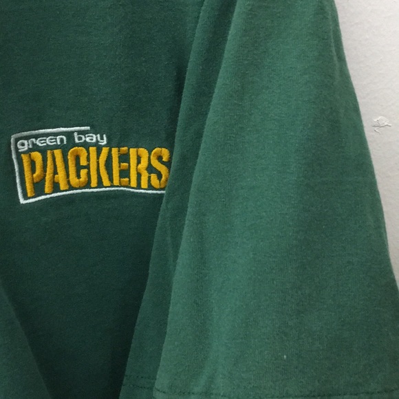 NFL (Green Bay Packers)-Vintage Green Majestic Tee - Picture 7 of 8